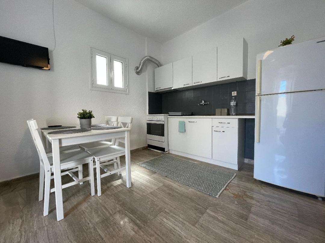 Cozy Apartment Πόρτο Χέλι Εξωτερικό φωτογραφία